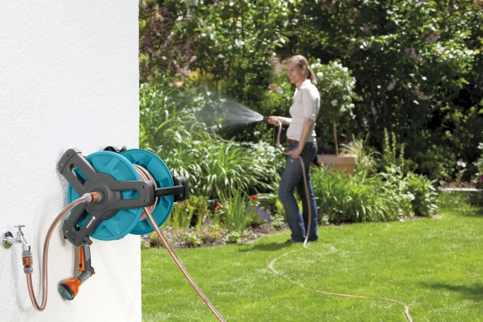 Intratuin Gardena Classic Wand-Schlauchtrommel 50 Komplett-Set| Gießen & Bewässerung|Gartenschläuche