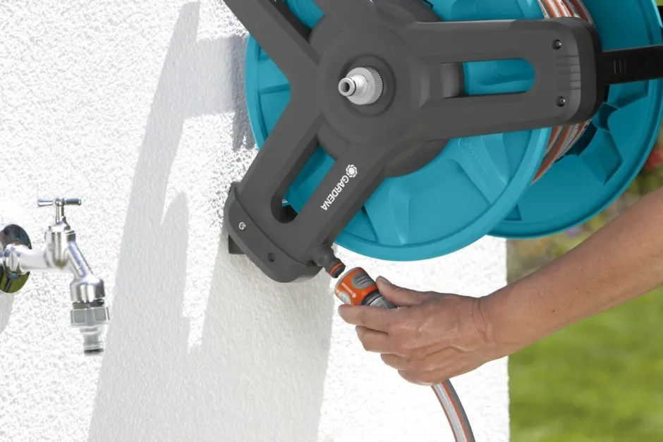 Intratuin Gardena Classic Wand-Schlauchtrommel 50 Komplett-Set| Gießen & Bewässerung|Gartenschläuche