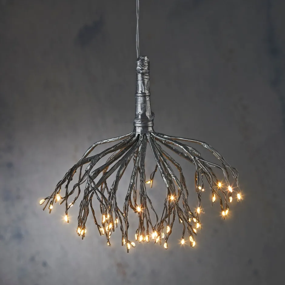 Intratuin Luca Lighting Hängelampe Lichtkaskade Dandelion mit 63 LEDs weißes Licht D 30 H 21 cm| Weihnachtsfiguren (Außen)